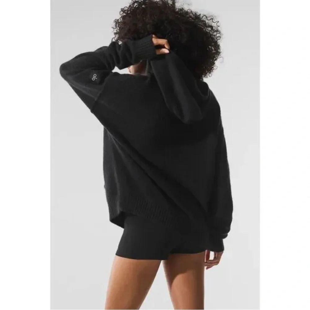 Alo Yoga Women’s Black Cashmere New Class Hoodie, Size L, NWT - Picture 4 of 13